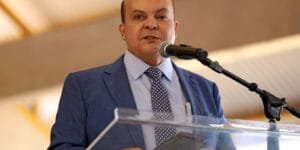 Pedido de impeachment de Ibaneis no DF após citação por Vorcaro