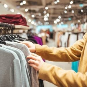 Queda de 1,7% nas vendas de têxteis e vestuário em 2025