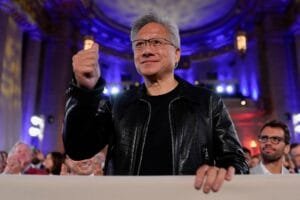 CEO da Nvidia nega insatisfação com OpenAI e destaca investimento significativo