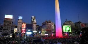 Reações dos Venezuelanos no exterior ao ataque dos EUA e queda de Maduro