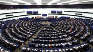 Parlamento Europeu Suspende Acordo Comercial entre UE e EUA