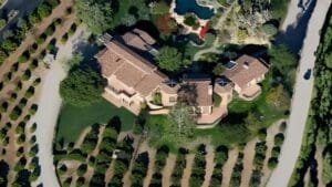 Tom Selleck: vida e império aos 81 anos