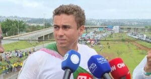 Deputado Nikolas inicia última fase de caminhada em direção a Brasília