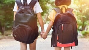 Empresa condenada por transferência que resultou na perda da guarda dos filhos