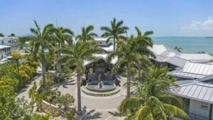 Atriz internacional compra mansão de R$ 70 milhões