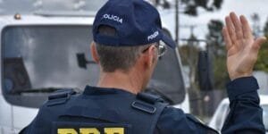 Acidentes em estradas federais durante feriado matam 109 pessoas