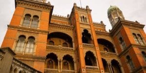 Estudo da Fiocruz com injeção contra HIV em sete cidades