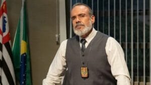 O segredo do Delegado de Três Graças: Confronto com Ferette