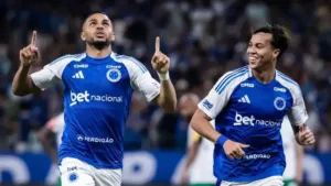 Cruzeiro goleia Uberlândia Com titulares de volta no Mineiro