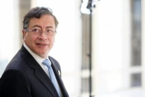 Presidente colombiano afirma resistência contra invasão dos EUA