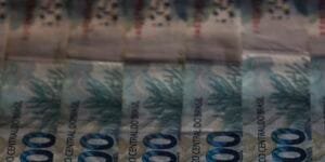 Arrecadação federal atinge recorde histórico em 2025