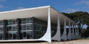 Psol aciona STF contra gratificação faroeste a policiais que matam