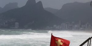 Chuva forte atinge o Rio de janeiro desde a noite de segunda-feira