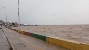 Medidas de proteção da Defesa Civil após fortes chuvas em Macapá