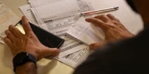 Salário mínimo de R$ 1.621: Impactos e Reajustes em 2026