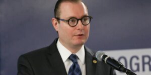 Decisão do STF Permite que Empresária Fique em Silêncio na CPMI do INSS