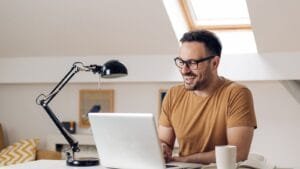 Trabalho remoto Internacional: Oportunidades em Tecnologia, Marketing e Produto