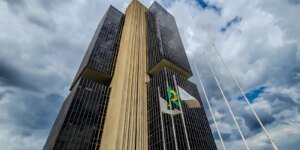 Déficit das Contas Externas do Brasil apresenta redução em janeiro de 2026