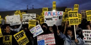 Autoritarismo global: alerta da ONG Human Rights Watch