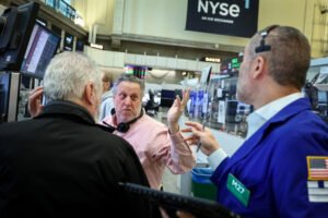 Preocupações com Inteligência Artificial e Riscos Financeiros Impactam Wall Street