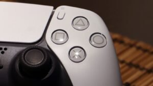 Como usar controles de Xbox e PlayStation no PC