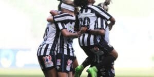 Paulistas vencem gaúchas na abertura do Brasileirão Feminino