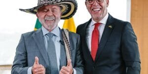 Lula recebe credenciais de nove novos embaixadores