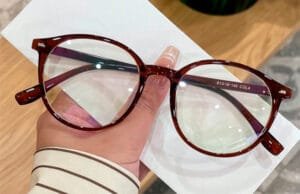Vale a pena comprar armação de óculos na Shein?