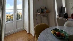 Marília Gabriela Compartilha Detalhes de Seu Aconchegante Apartamento em Portugal