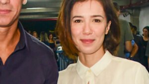 Marjorie Estiano aparece com namorado em evento público