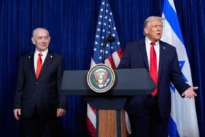 Reunião de Netanyahu com Trump para ampliar negociações nucleares com o Irã