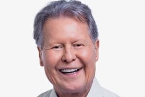 Ex-prefeito de Manaus Arthur Neto é internado no Rio de Janeiro