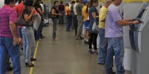 Como verificar a saúde financeira do seu banco de forma oficial