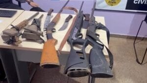 Prisão de suspeito por cárcere privado e apreensão de armas em Alenquer