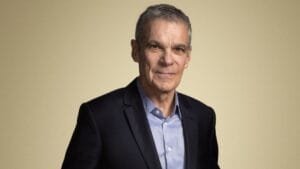 Mudanças na Smart Fit: Fundador Deixa Cargo de CEO para o Filho