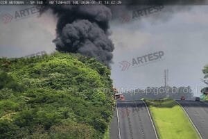Incidente com Carreta de destilado de petróleo na Bandeirantes
