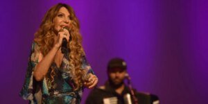 TV Brasil exibe show acústico de Elba Ramalho para seu 75º aniversário