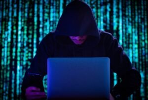 Jovem brasileiro é acusado de liderar rede de pornografia infantil no Discord