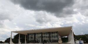 STF Adia Para Março Julgamento Sobre Penduricalhos nos Três Poderes
