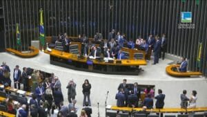 Organizações pedem veto de ‘penduricalhos’ para servidores do Congresso
