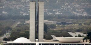 Lula sanciona reajuste salarial para o Legislativo com vetos importantes