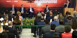 Ministro celebra investimento de R$ 5,7 bi em aeroportos brasileiros