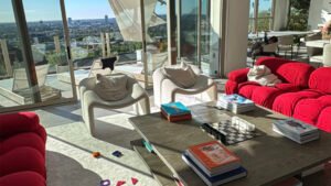 Atriz brasileira e sua mansão em Los Angeles