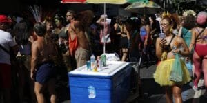 Como se prevenir de golpes financeiros no carnaval