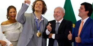 Lula Recebe Medalhista de Ouro Lucas Pinheiro e Anuncia Mudanças na Lei de Incentivo ao Esporte