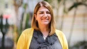 Débora Garofalo: Reconhecimento Internacional à Educação Brasileira