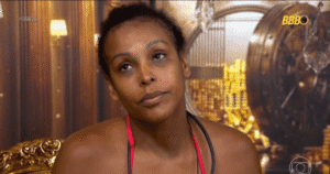 Momento em que Sol Vega descobre desclassificação do BBB 26