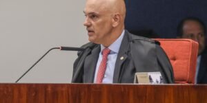 Alexandre de Moraes Refuta Acusações de Viagens em Aeronaves de Daniel Vorcaro