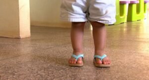 Denúncia de Maus-Tratos em Santa Catarina: Pai e Mãe Acusados de Violência Contra Criança