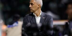 São Paulo Futebol Clube anuncia a saída do técnico Hernán Crespo